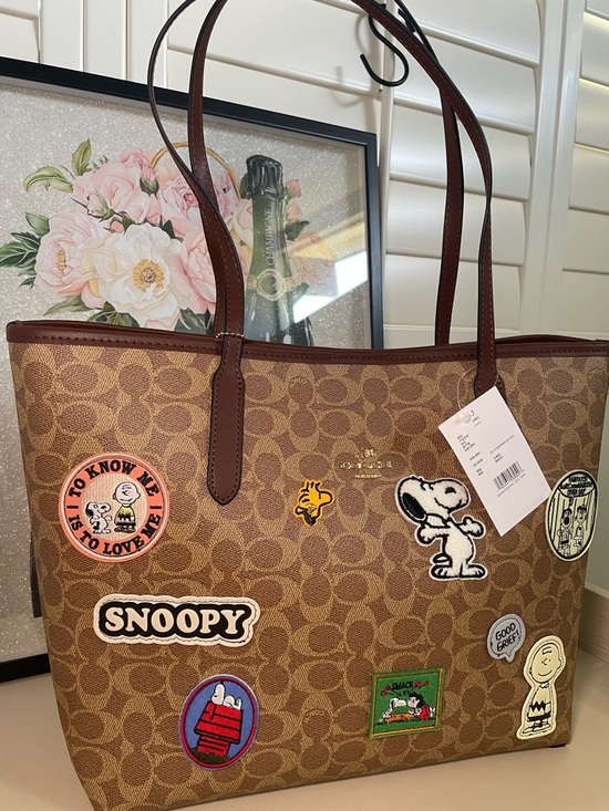 Coach Handbags - Coach Snoopy City Tote